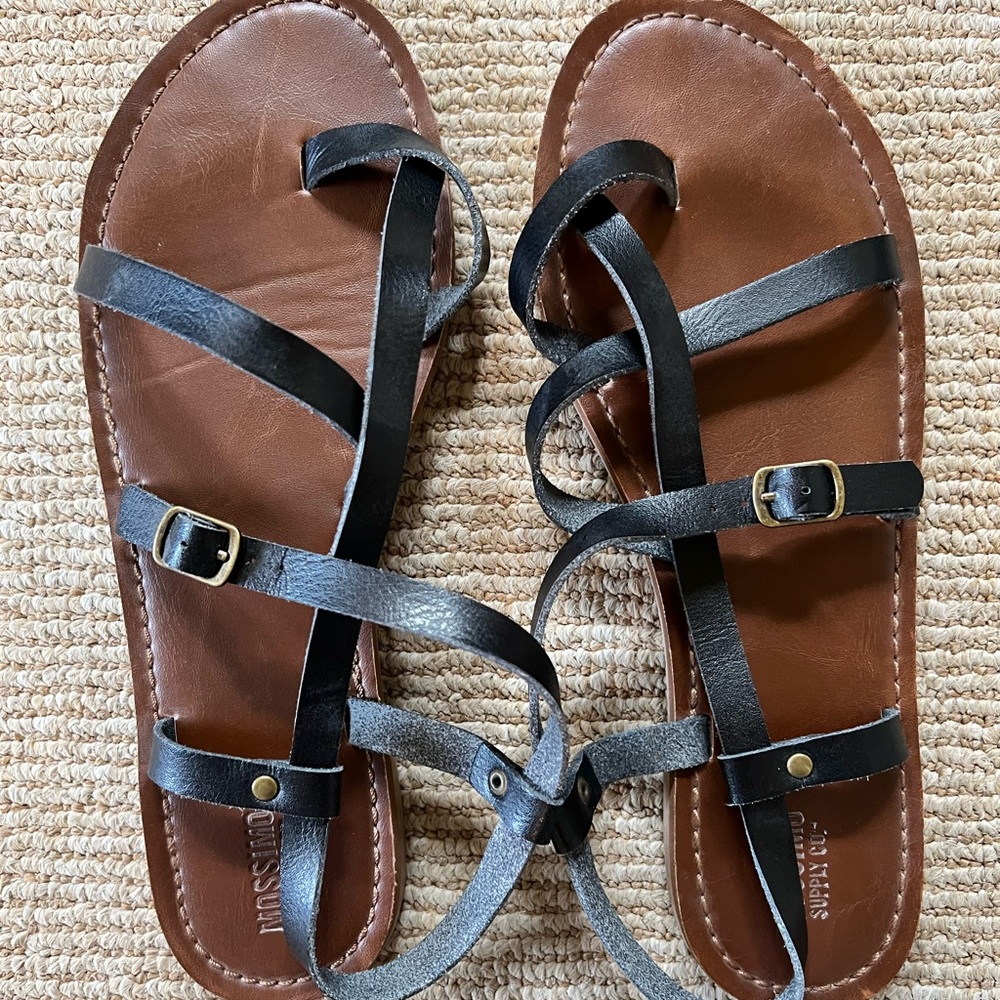 Mossimo Supply Black Sandals - Size 8